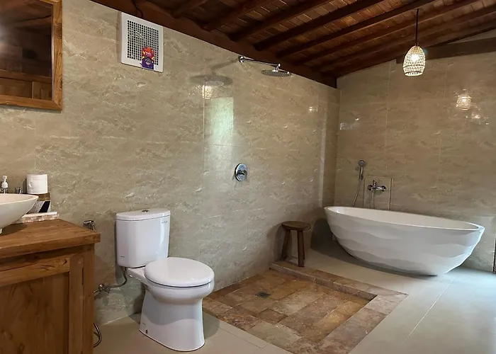 Toya Sutra Villa *